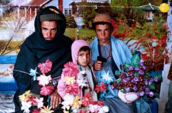 عکس‌هایی نادر از عناصر طالبان با آرایش