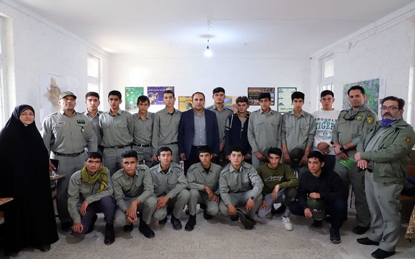 بازدید دو روزه دو تن از اعضای کارگروه اجرایی دیپلم محیط بانی از مدرسه محیط بانی فارس   